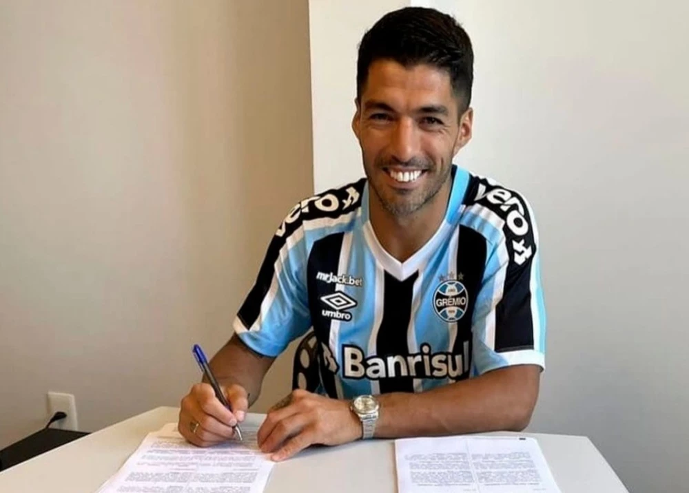 Luis Suárez, comprometido con el Gremio: «Me gustan los desafíos difíciles»
