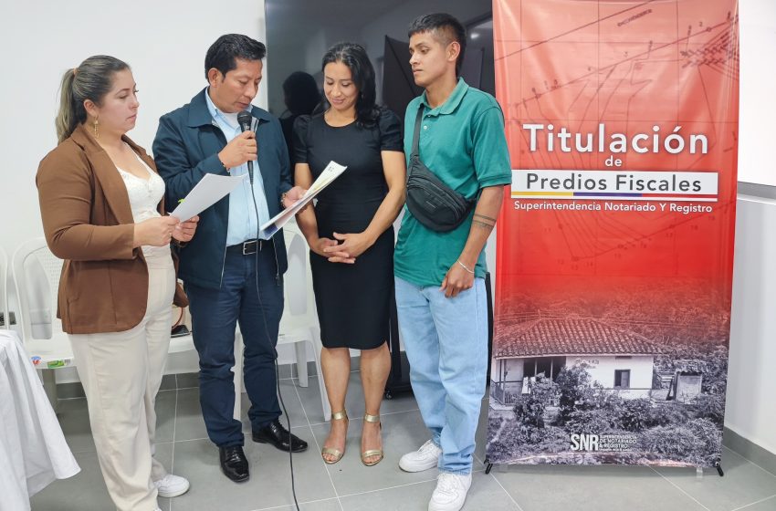 Isnos vuelve a recibir titulación gratuita después de más de 15 años