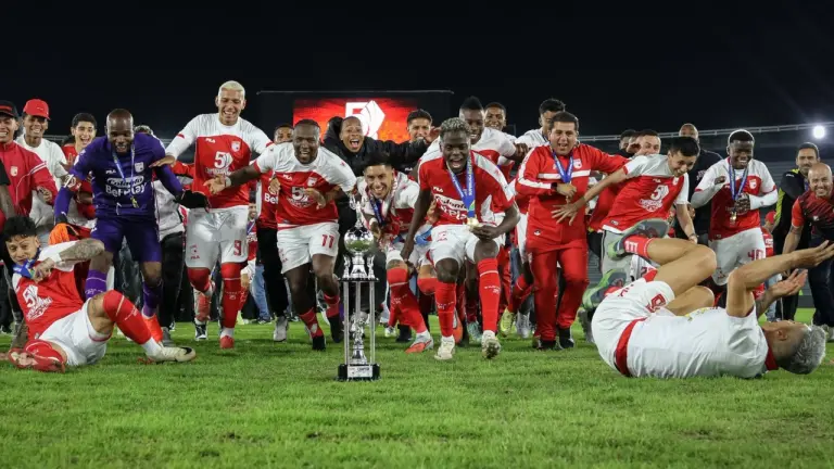  Santa Fe no para tras ser campeón de Superliga: confirma refuerzo con pasado en España