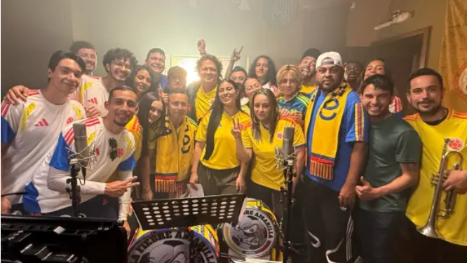  Carlos Vives y la Selección Colombia estrenan tres himnos para el Mundial: «La Fiebre Amarilla»