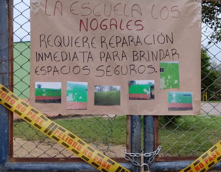 Padres de familia realizaron plantón en la sede los Nogales en Pitalito por crítico deterioro de la infraestructura educativa